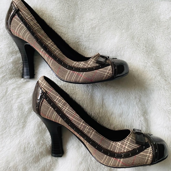 Unlisted “Young Thing” heels - Picture 2 of 8